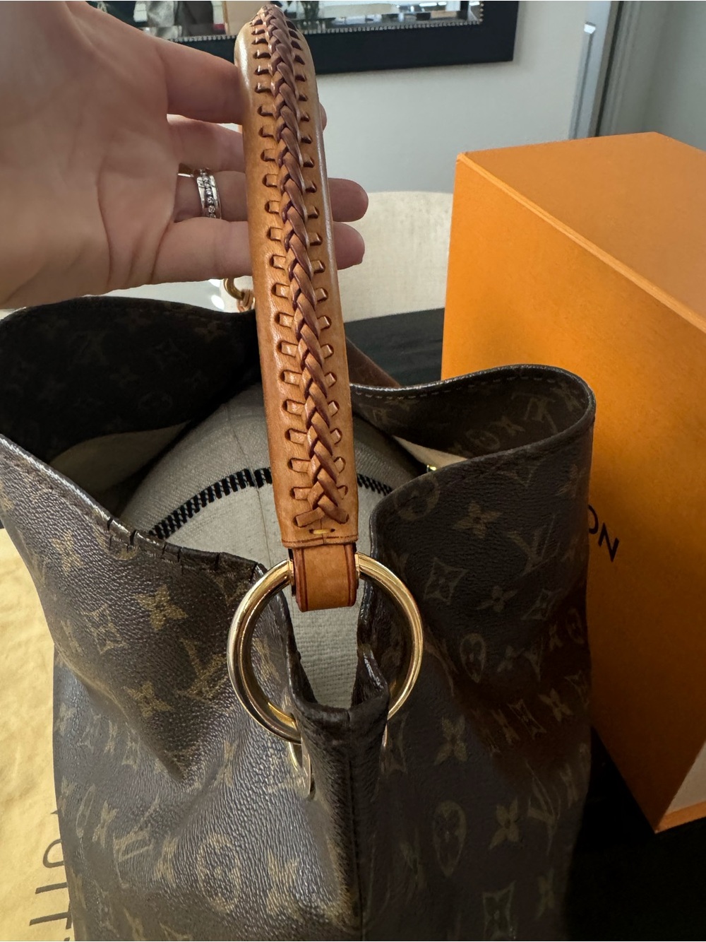 2010 Louis Vuitton Monogram Artsy GM Coated Canvas bag - Picture 9 of 14